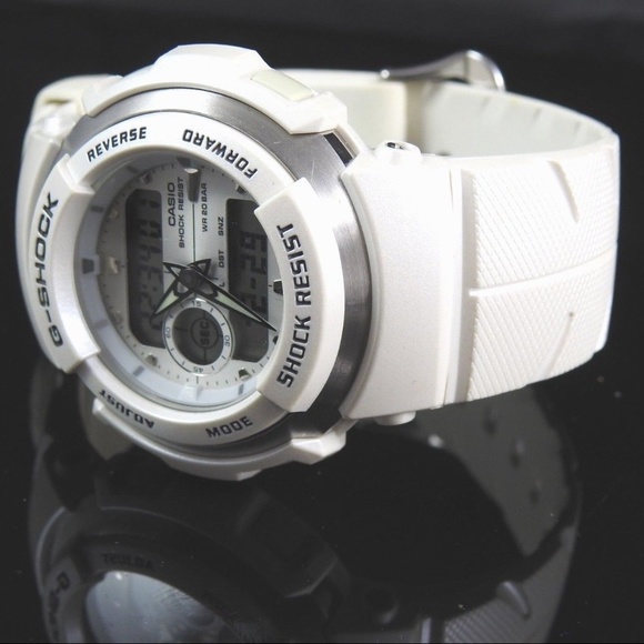 Casio G-Shock Standard G-Spike G-300LV White Watch - Picture 3 of 8